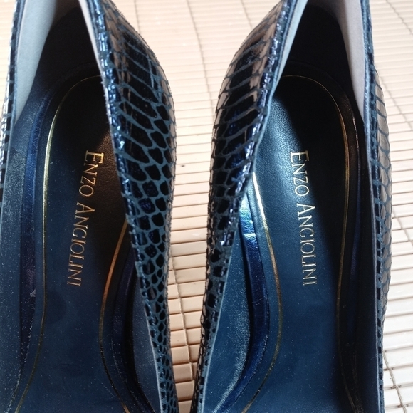 ENZO ANGIOLINI STILLETOS black LEATHER SHOES Women Size 8M lizzard print. TUpem - Picture 10 of 11